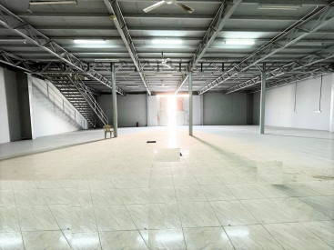 Warehouse / Store / Workshop with Office, Mezzanine 