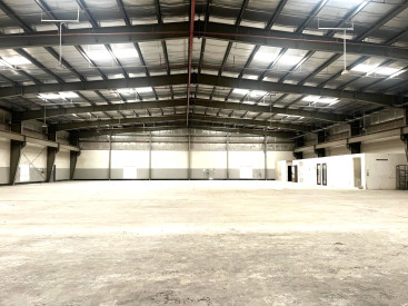 Warehouse / Store for rent in Askar, near ALBA